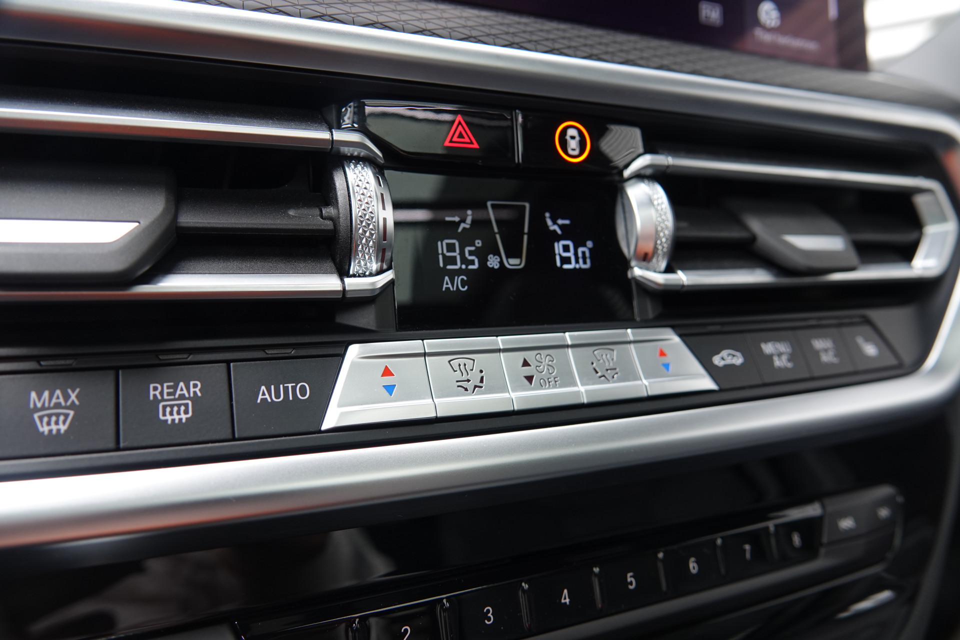 tweedehands BMW iX3 High Executive 80 kWh M-Sport OVERNAME LEASECONTRACT 1099 ex btw per maand  – beschikbaar bij Van de Velde Auto’s