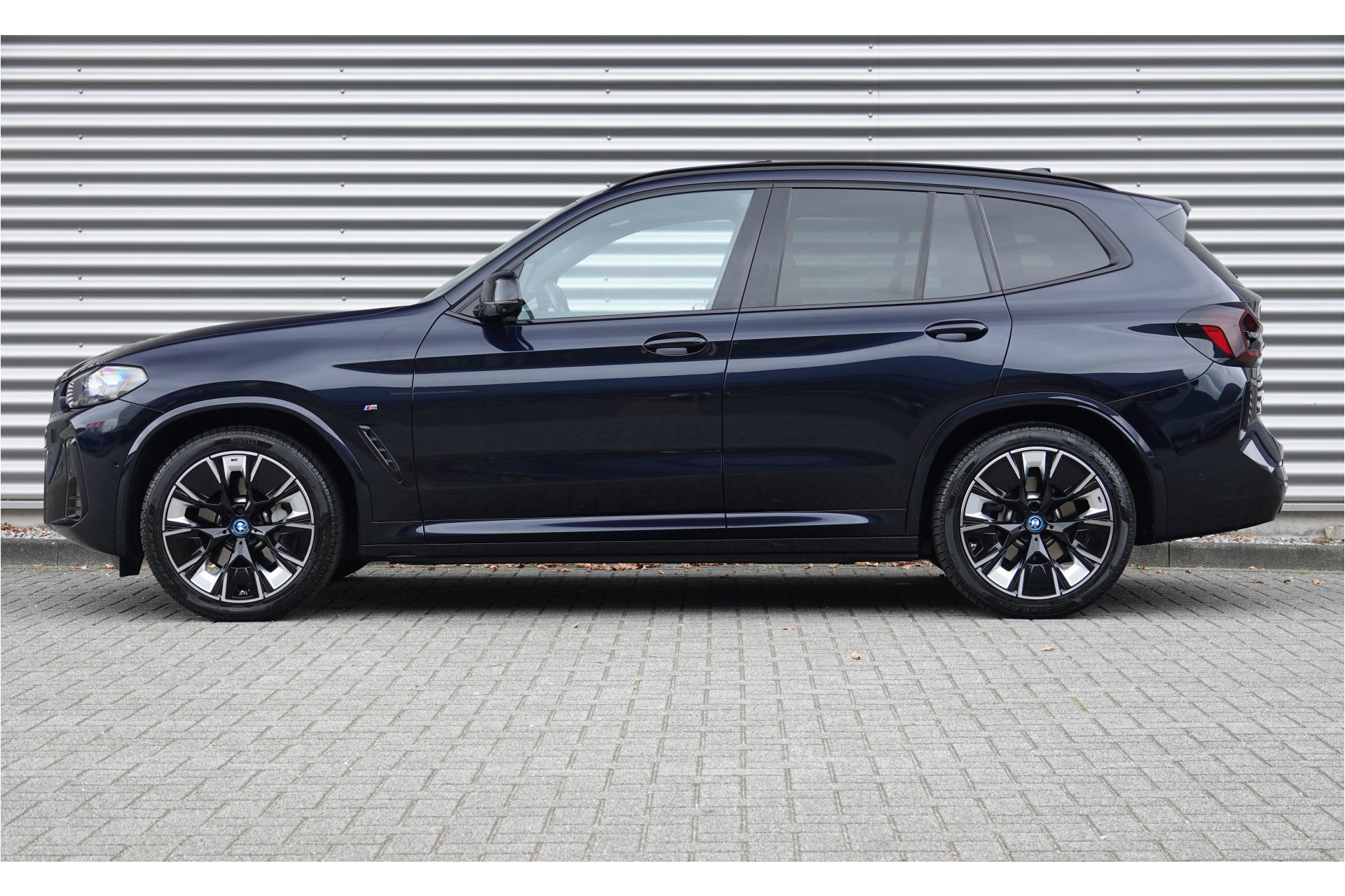 tweedehands BMW iX3 High Executive 80 kWh M-Sport OVERNAME LEASECONTRACT 1099 ex btw per maand  – beschikbaar bij Van de Velde Auto’s