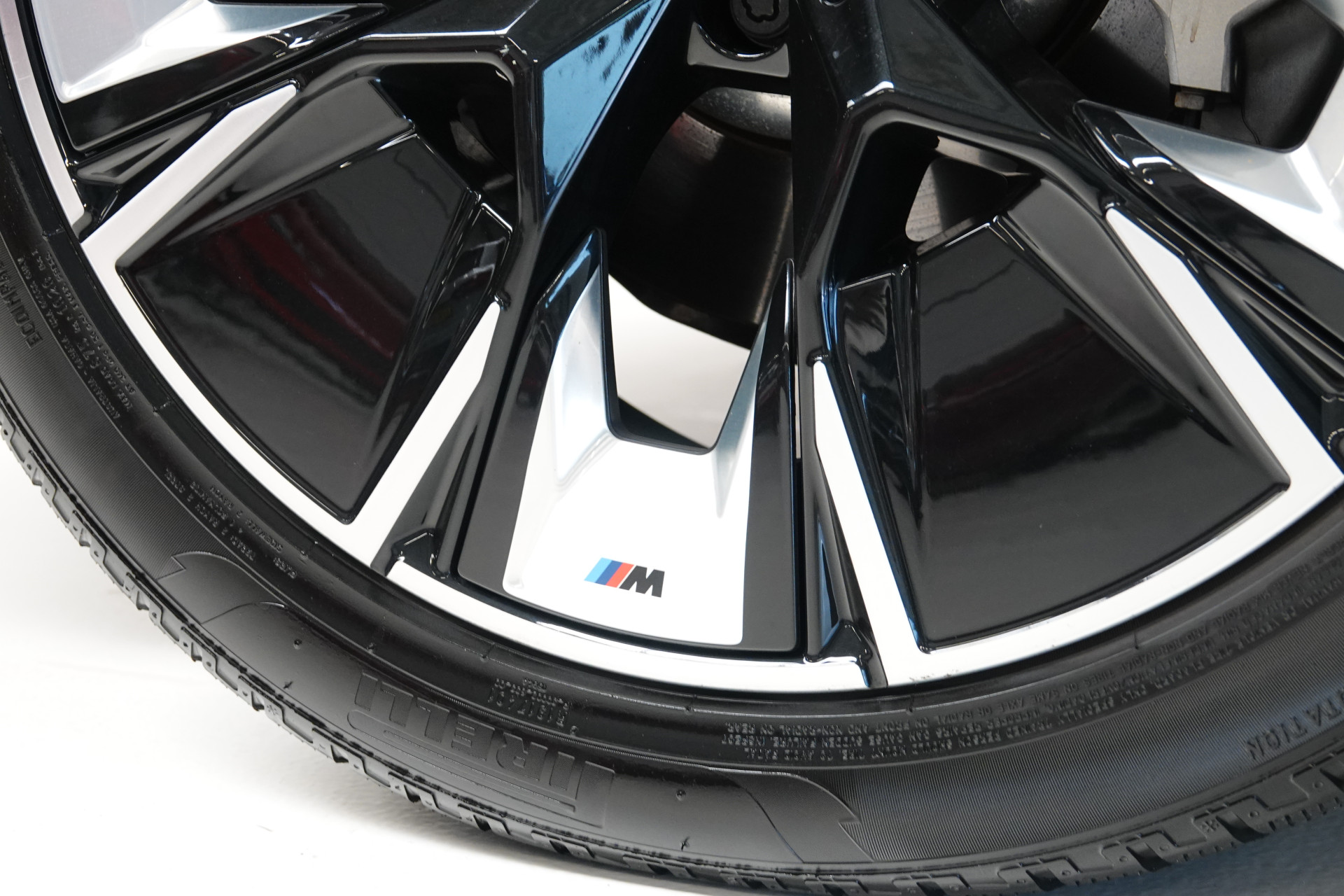 tweedehands BMW iX3 High Executive 80 kWh M-Sport OVERNAME LEASECONTRACT 1099 ex btw per maand  – beschikbaar bij Van de Velde Auto’s