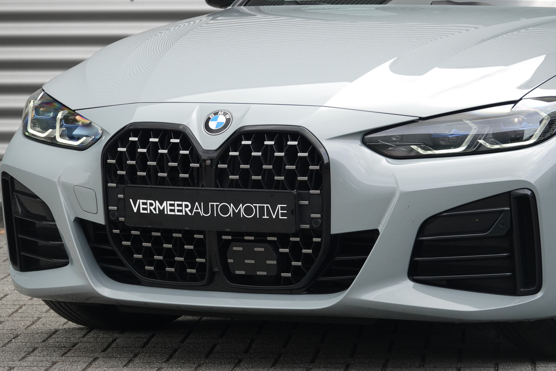 tweedehands BMW 4 Serie Gran Coupé M440i xDrive High Executive M Sport | Schuifdak | Trekhaak | Laser | H&K | HUD |  – beschikbaar bij Van de Velde Auto’s