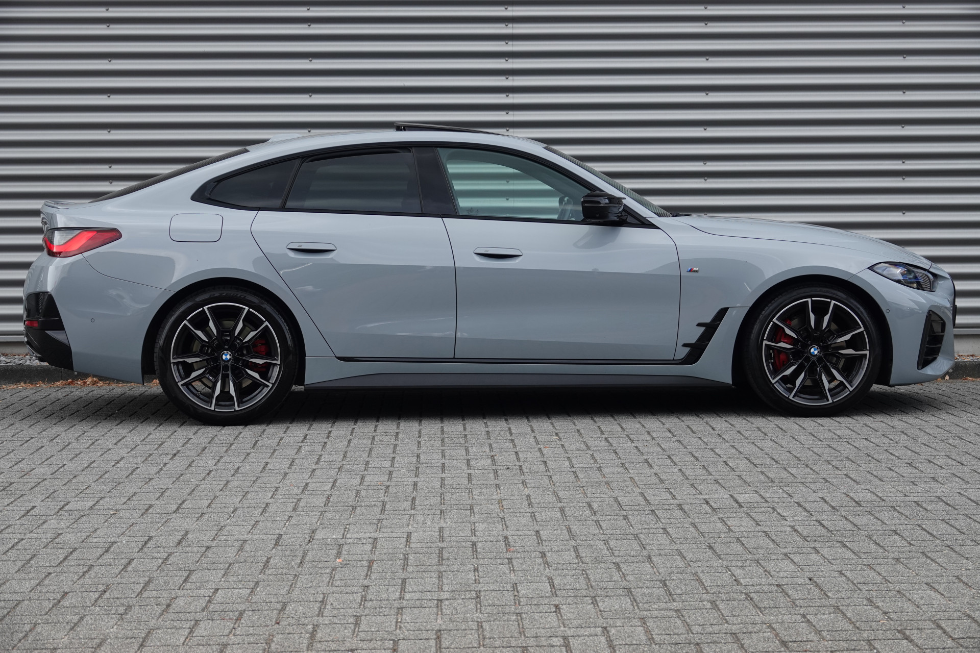 tweedehands BMW 4 Serie Gran Coupé M440i xDrive High Executive M Sport | Schuifdak | Trekhaak | Laser | H&K | HUD |  – beschikbaar bij Van de Velde Auto’s
