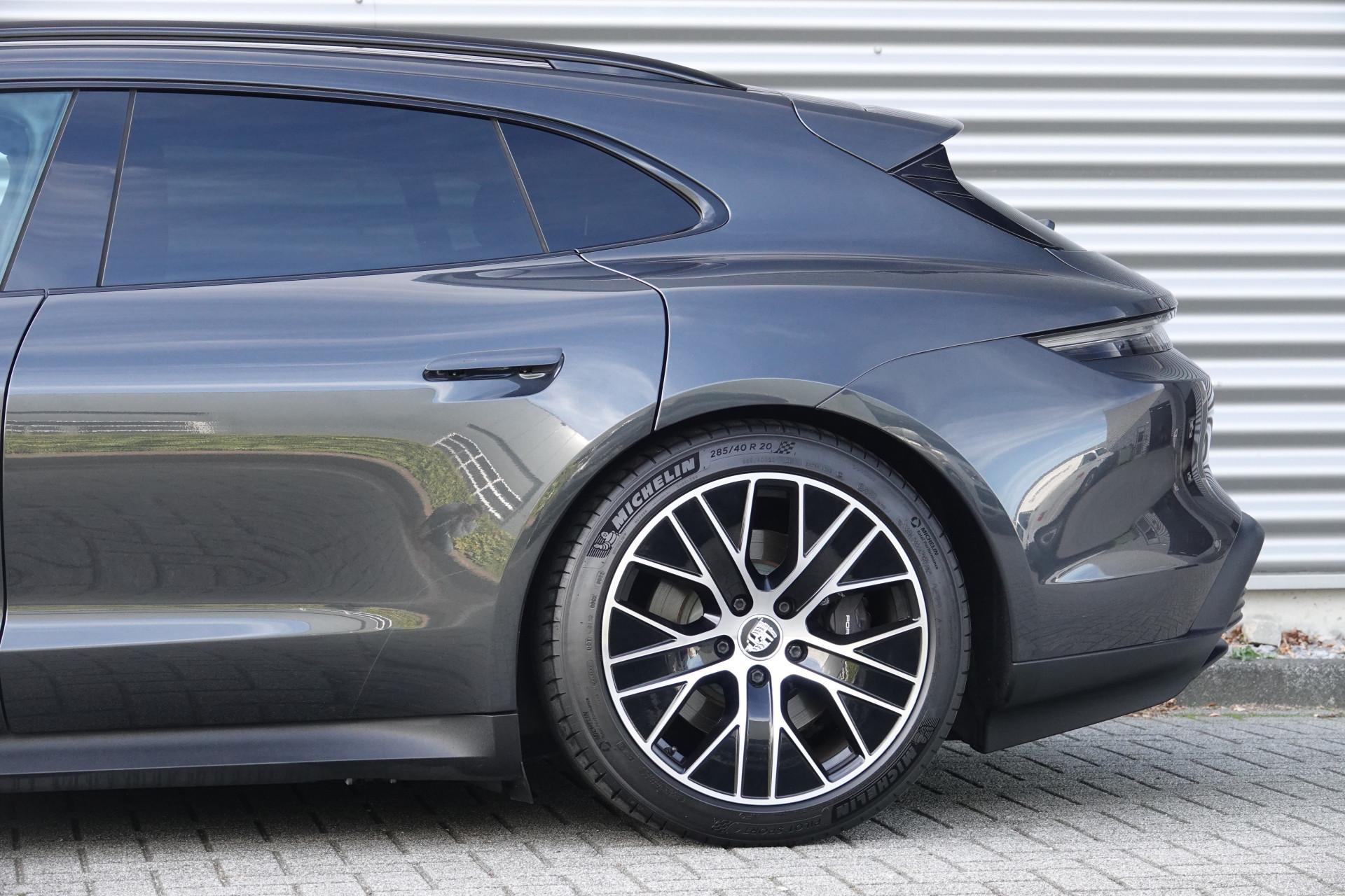 tweedehands Porsche Taycan Sport Turismo 93 kWh Sport Chrono | Pano | Bose | Memory | InnoDrive |  – beschikbaar bij Van de Velde Auto’s