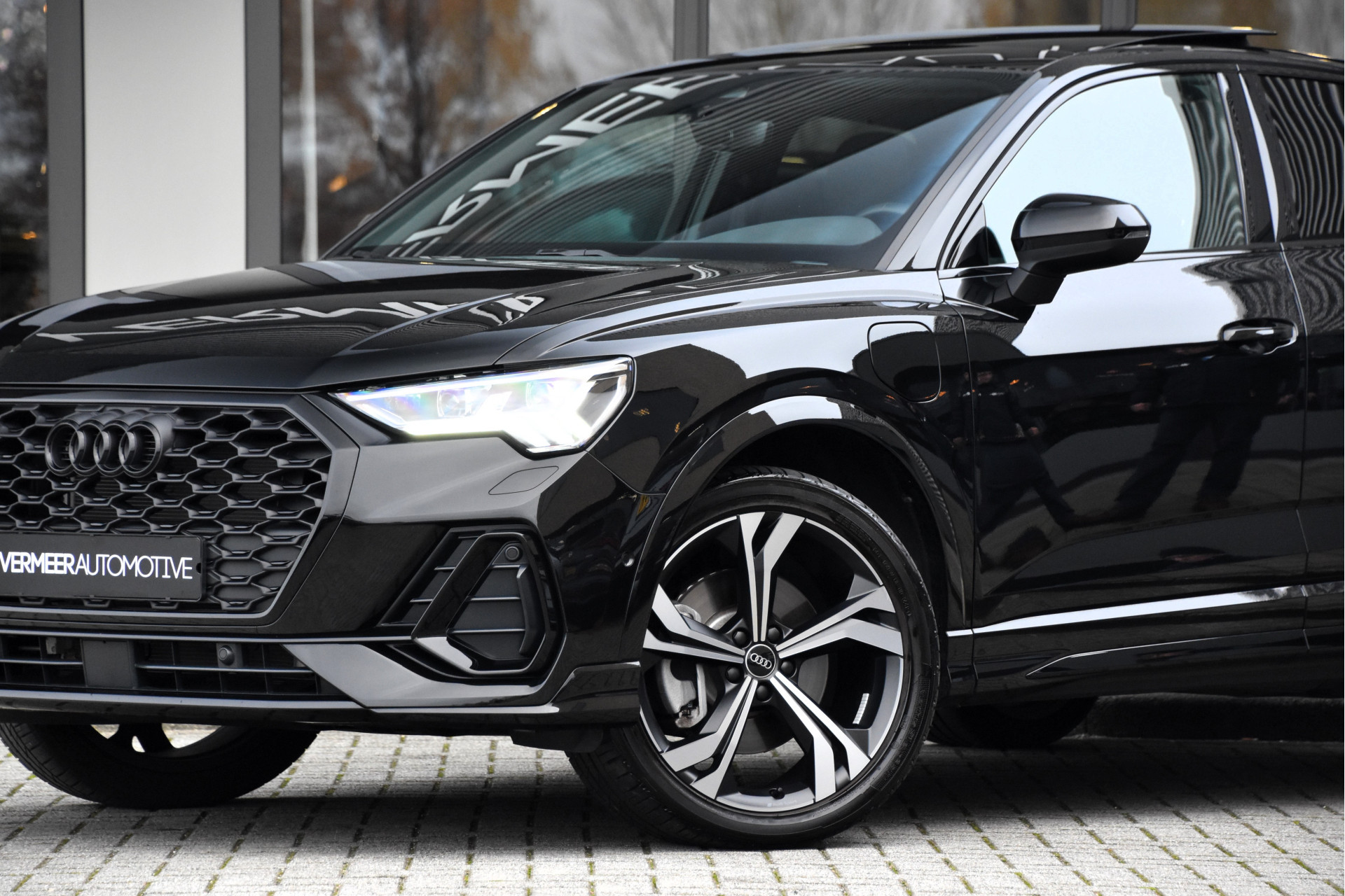 tweedehands Audi Q3 Sportback 45 TFSI e S edition | Panoramadak | Leder | Adapitve Cruise | Nieuwstaat ! |  – beschikbaar bij Van de Velde Auto’s